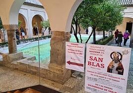 Patio de la iglesia de La Magdalena, donde se venden las rosquillas de San Blas.