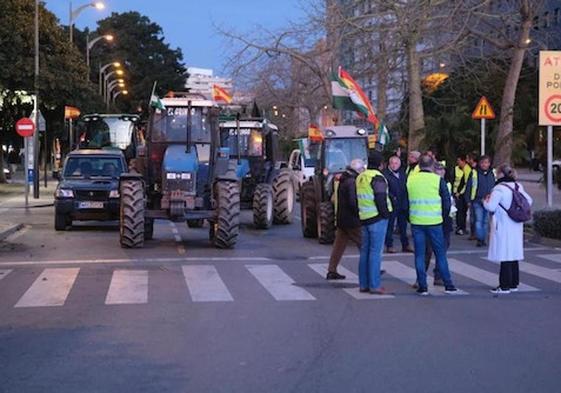 Las protestas del campo colapsan Málaga, Cádiz y Sevilla