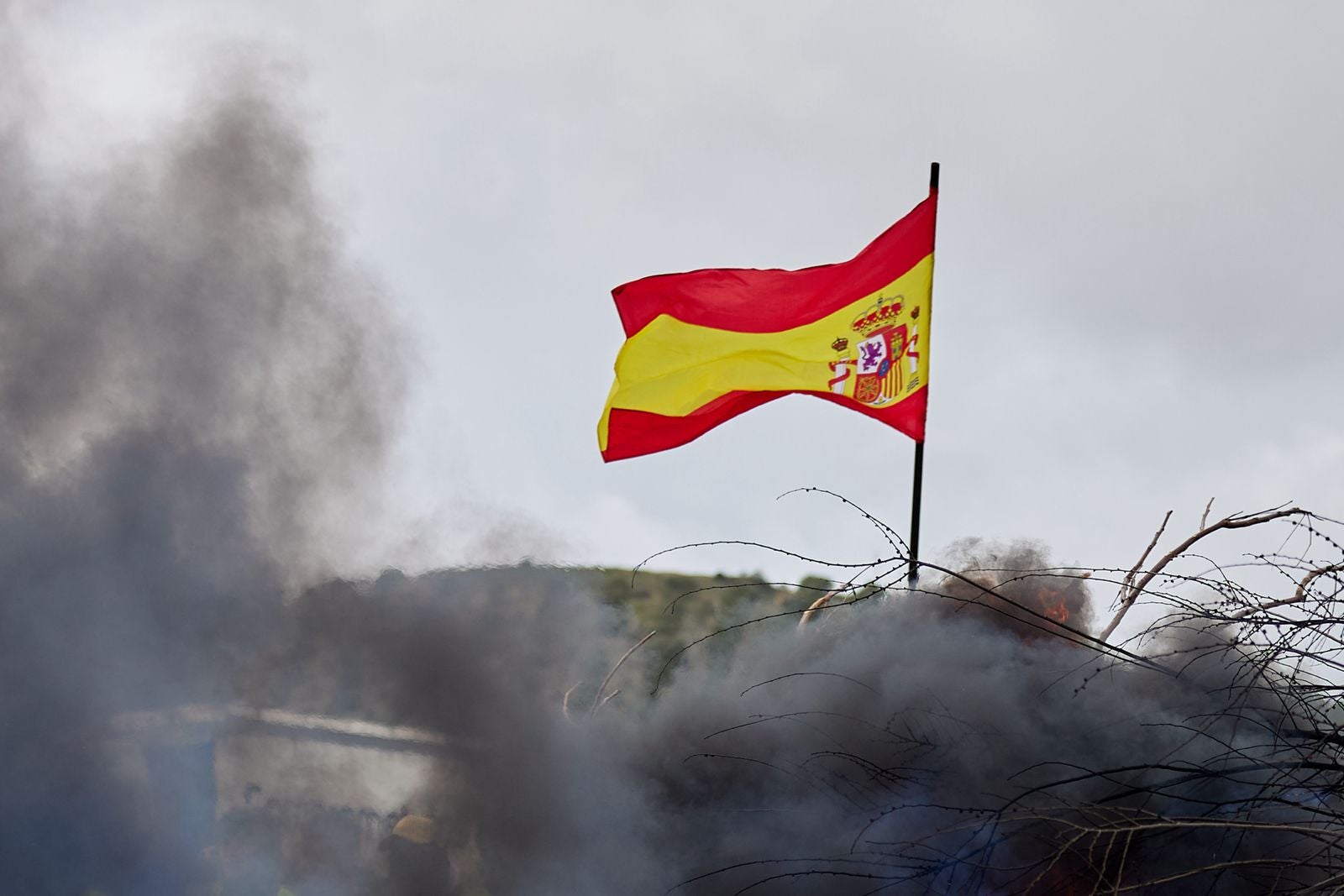 Las protestas de los agricultores de la A-92 en Huétor Tájar, en imágenes