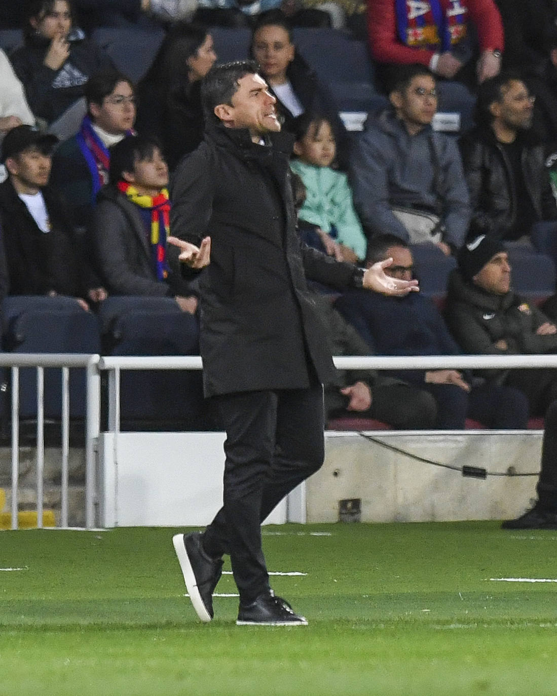 Las imágenes del partidazo del Granada en Barcelona