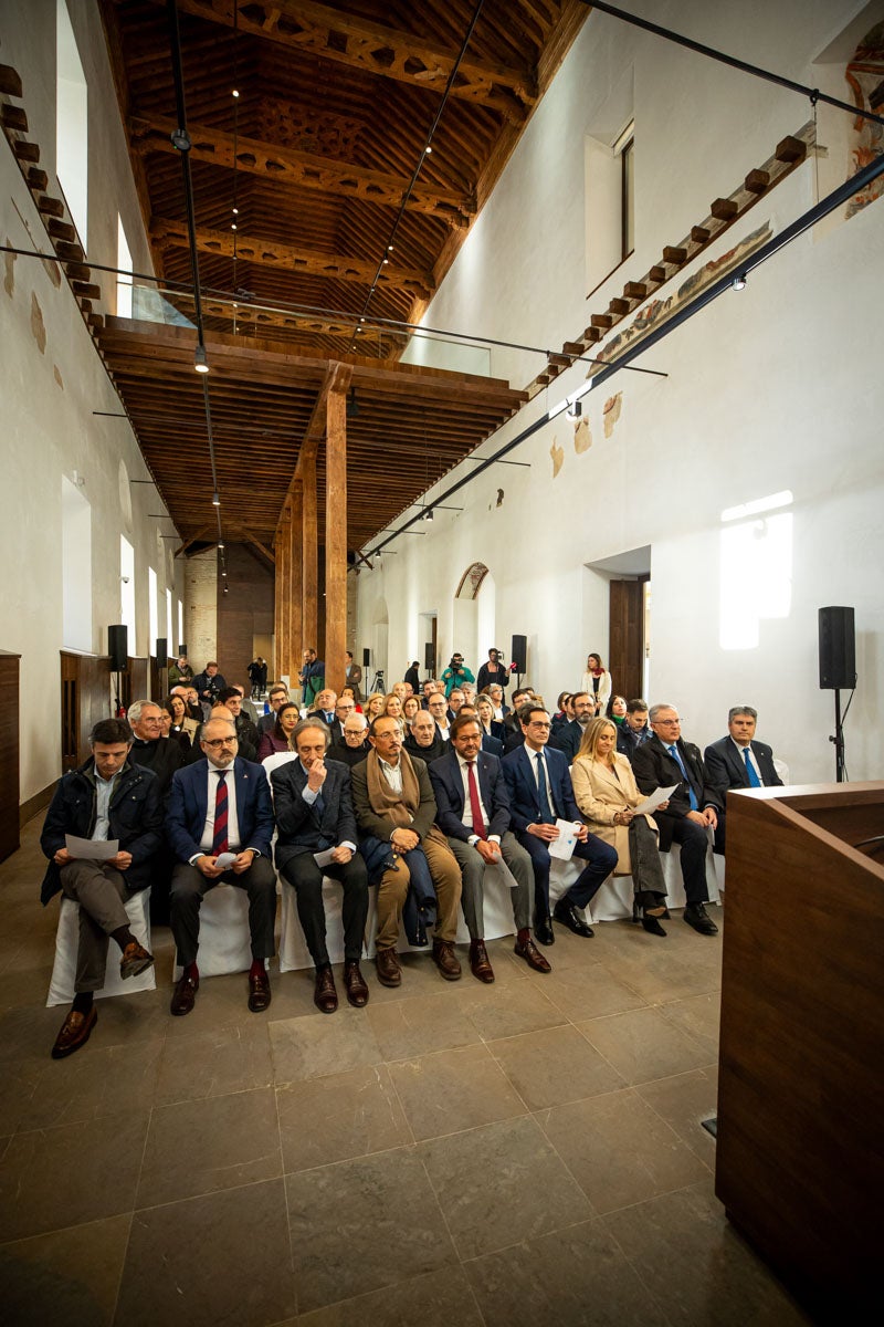 Imagen secundaria 2 - Nutrida presencia de autoridades. 