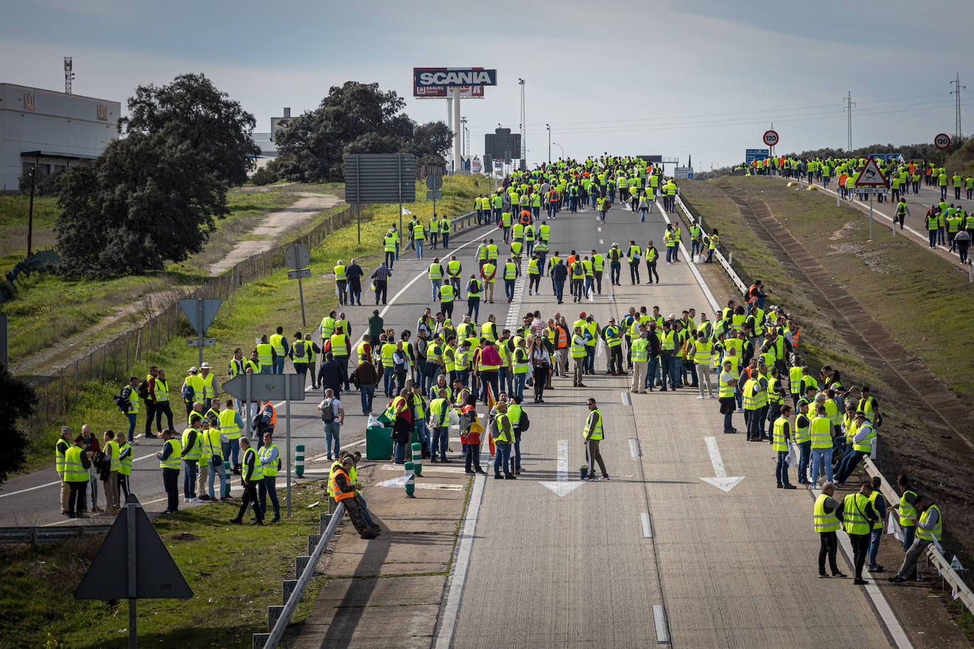 Protesta de los agricultores en la A-4.