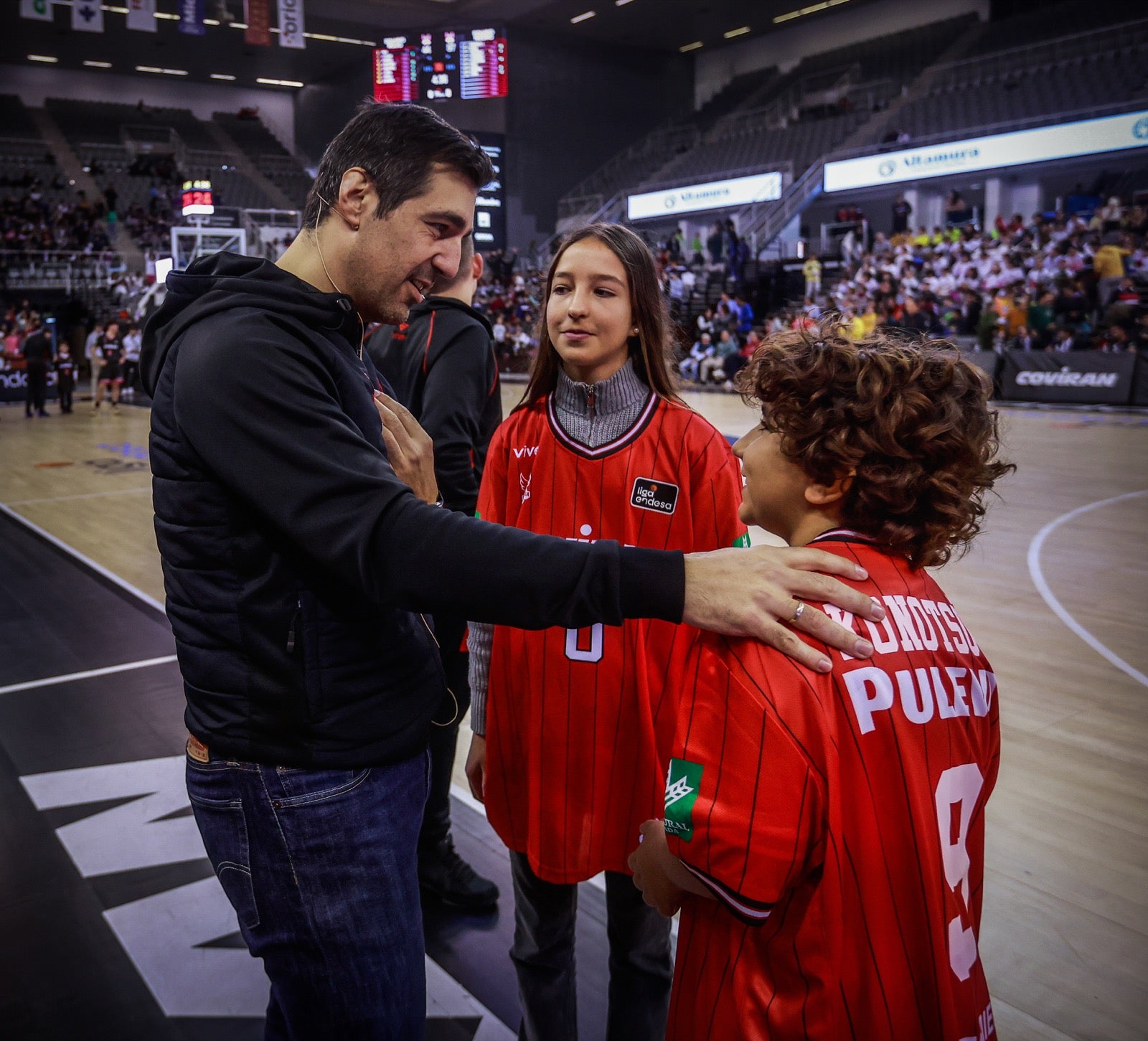Las imágenes de los niños en el Fénix Game del Palacio de los Deportes