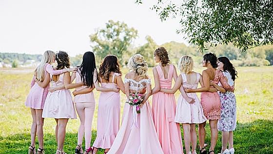10 vestidos de invitada de boda 2024 con los que triunfarás