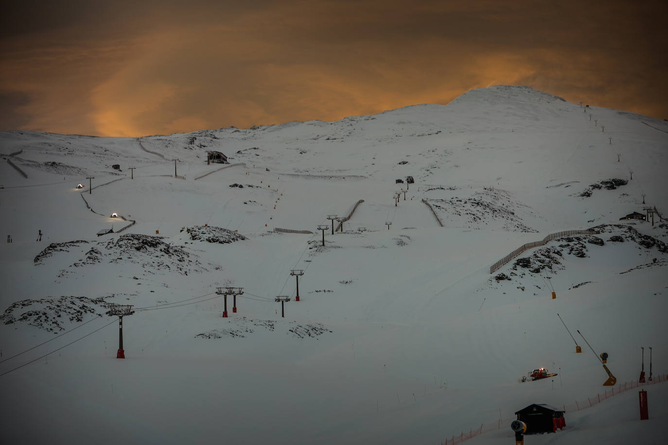 Los maquinistas que abren la jornada en Sierra Nevada