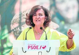 Carmen Calvo durante un acto de la pasada campaña en Granada.