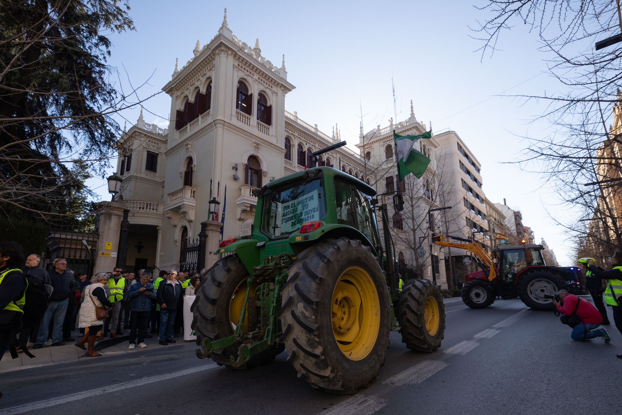 Las imágenes de los tractores en plena Gran Vía de Granada