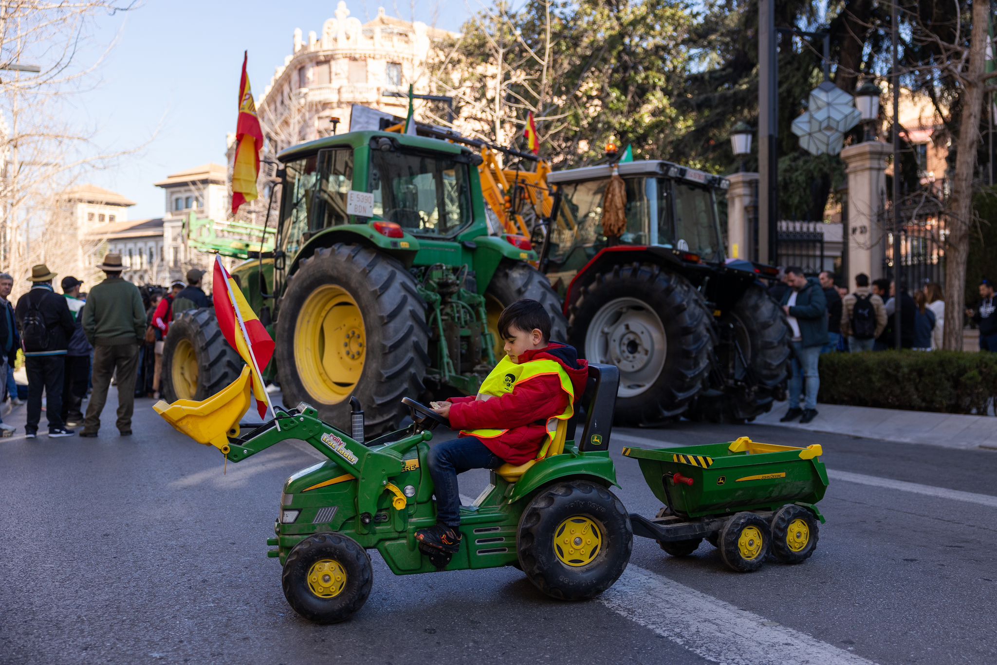 Las imágenes de los tractores en plena Gran Vía de Granada