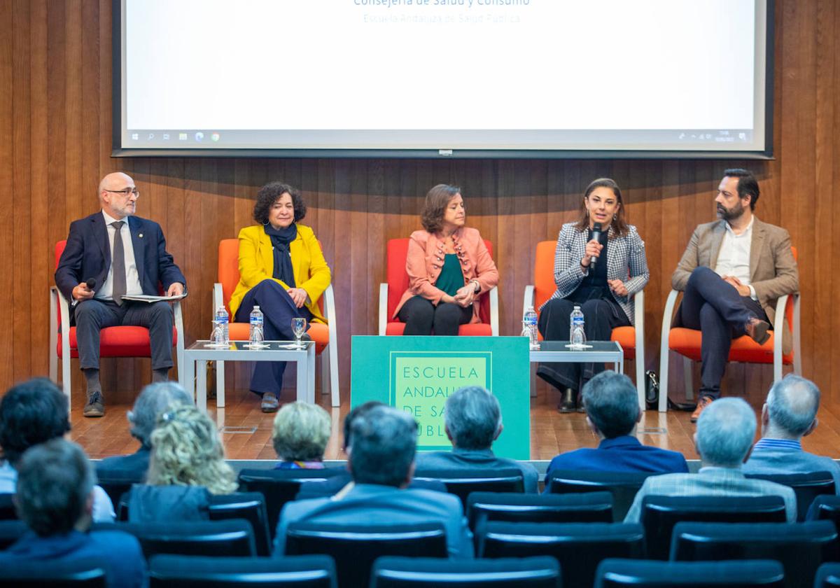 León, nueva contrincante de Granada en la carrera por la Agencia de Salud Pública