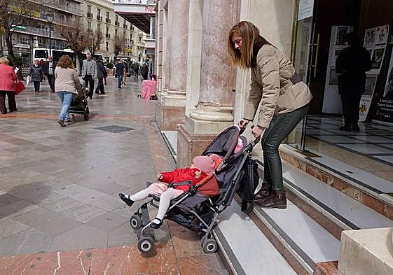 Los nacimientos caen en picado en Granada.