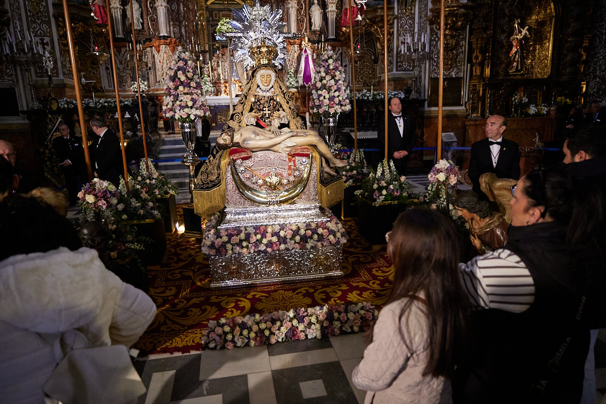 Las imágenes de la Virgen de las Angustias tras su restauración