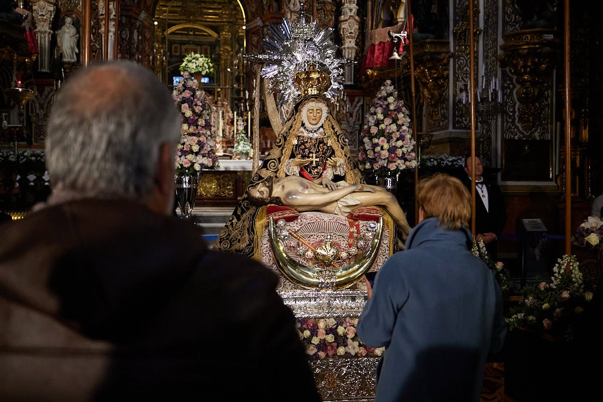 Las imágenes de la Virgen de las Angustias tras su restauración