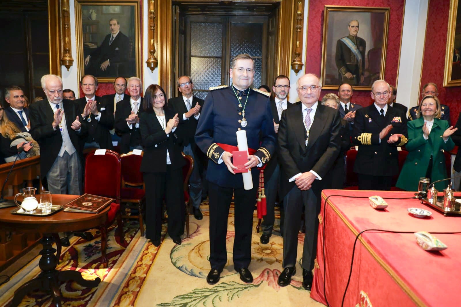 Amador Enseñat y Berea tras tomar posesión de su sillón en la Real Academia.