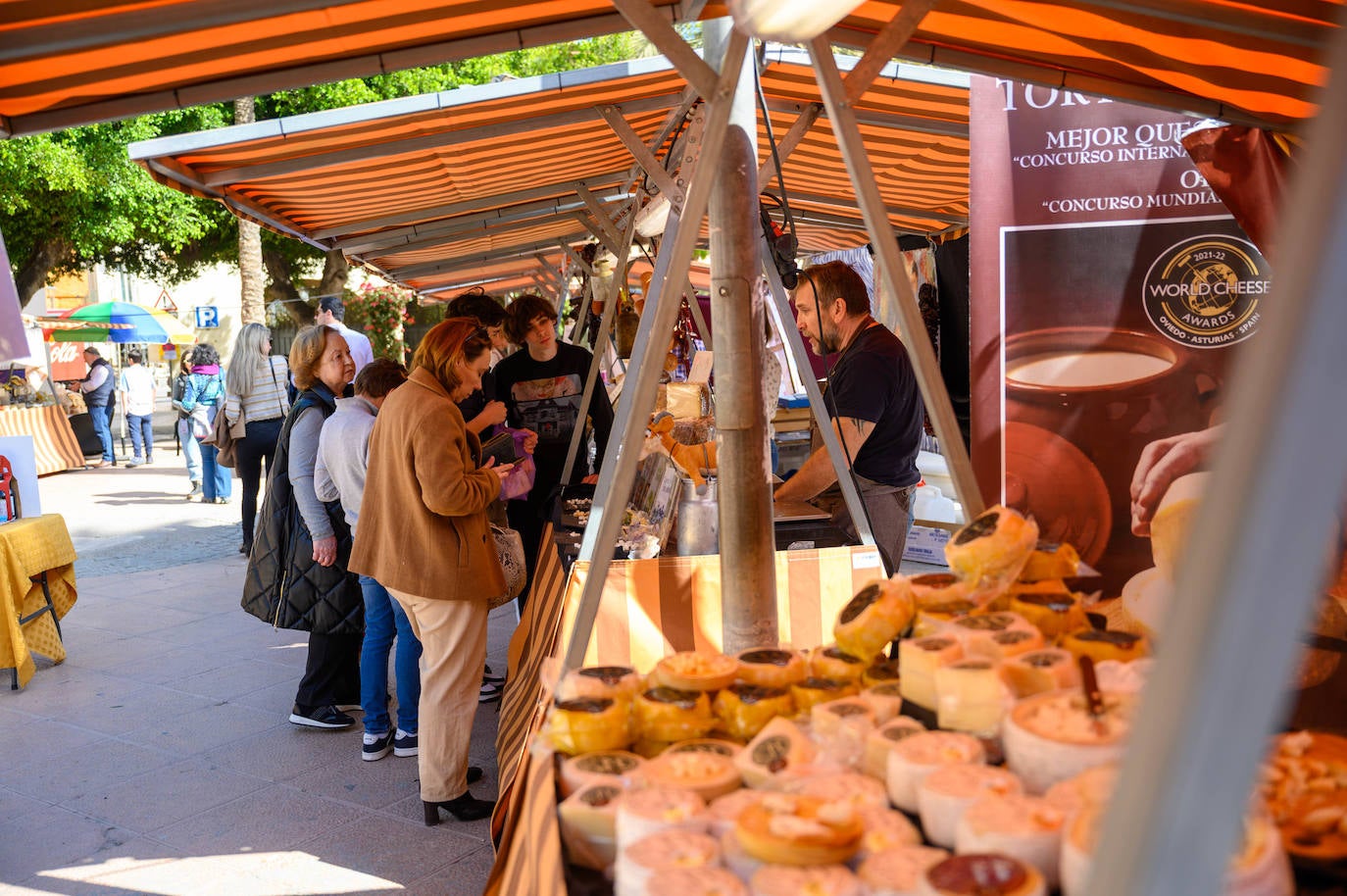 Feria del Queso Artesano, en la Plaza Vieja de Almería.