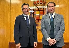 Agustín González (PP) y Manuel Carlos Vallejo (JM+), en una comparecencia anterior.