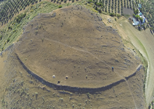 Villavieja, en el término municipal de Algarinejo y cerca de la localidad de Fuentes de Cenas, era un misterio hasta hace poco más de una década.