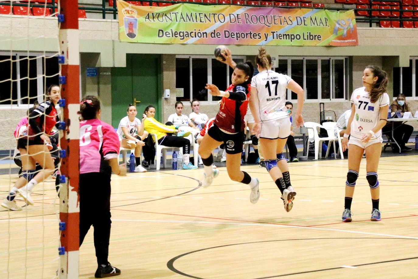 El conjunto roquetero necesita sumar en su visita a Canarias