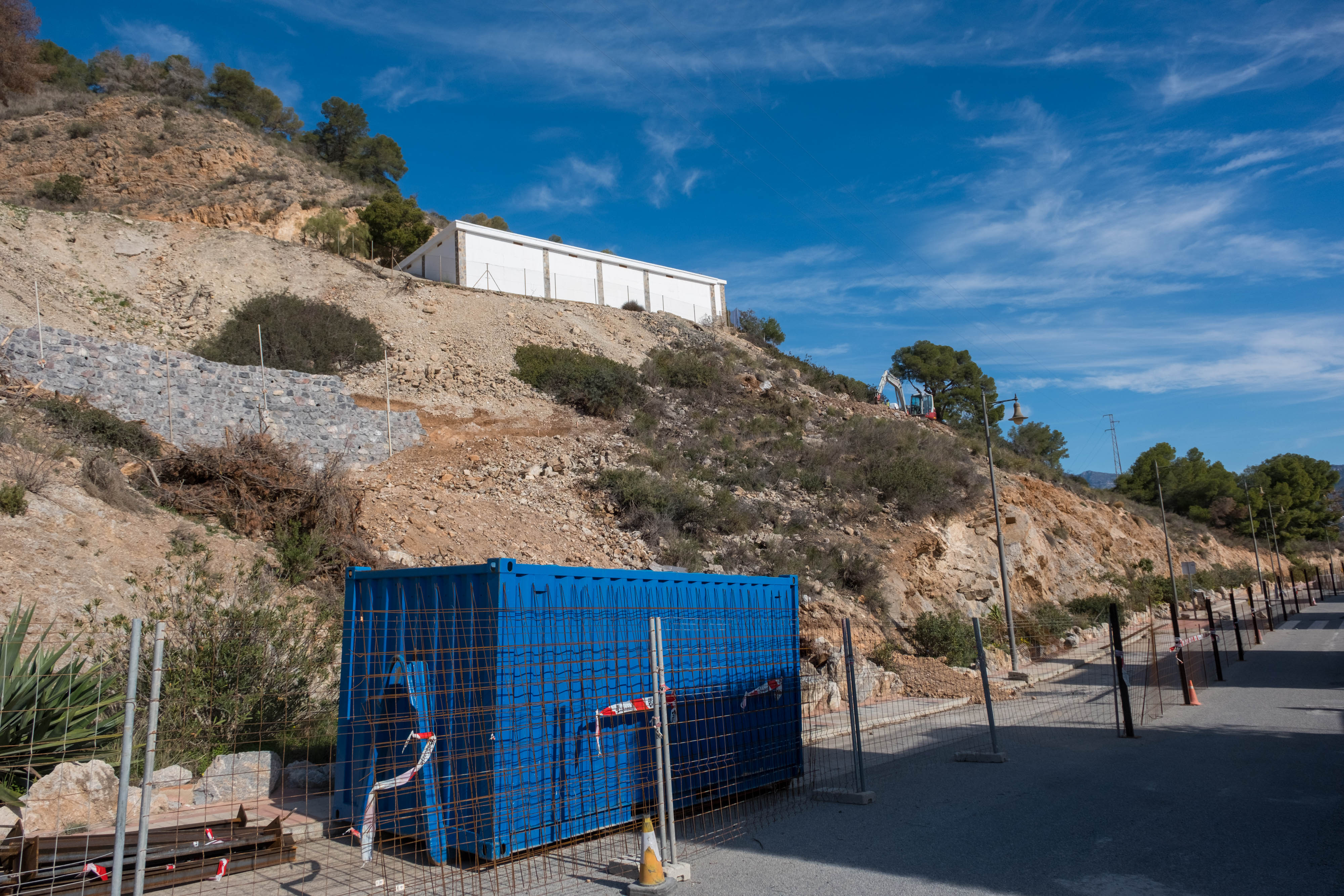 El abandono de los Cármenes del Mar de Almuñécar, en imágenes