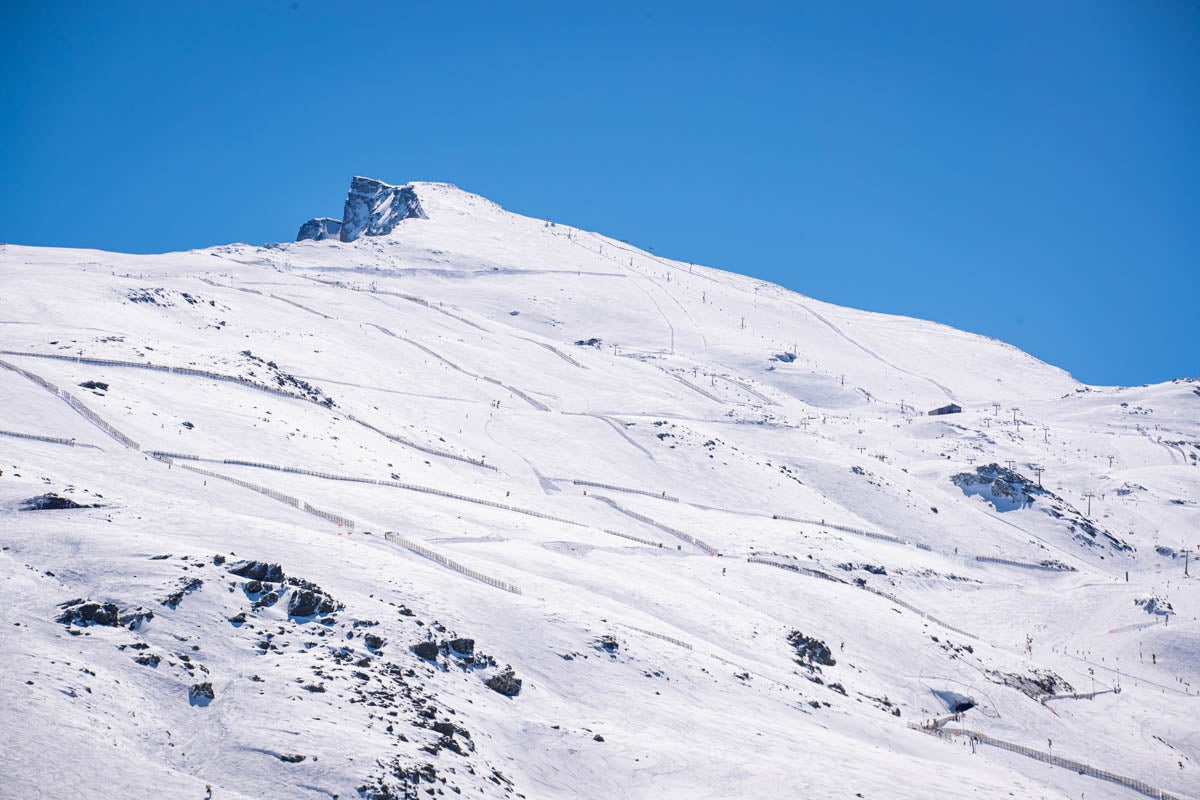 Las imágenes desde dentro de Sierra Nevada en su mejor temporada