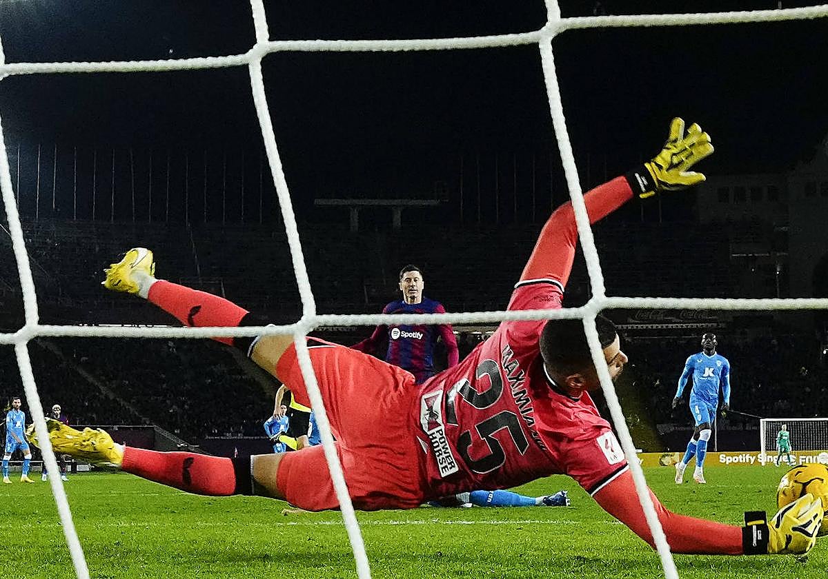 Luis Maximiano, en una de sus grandes actuaciones en Montjuic.