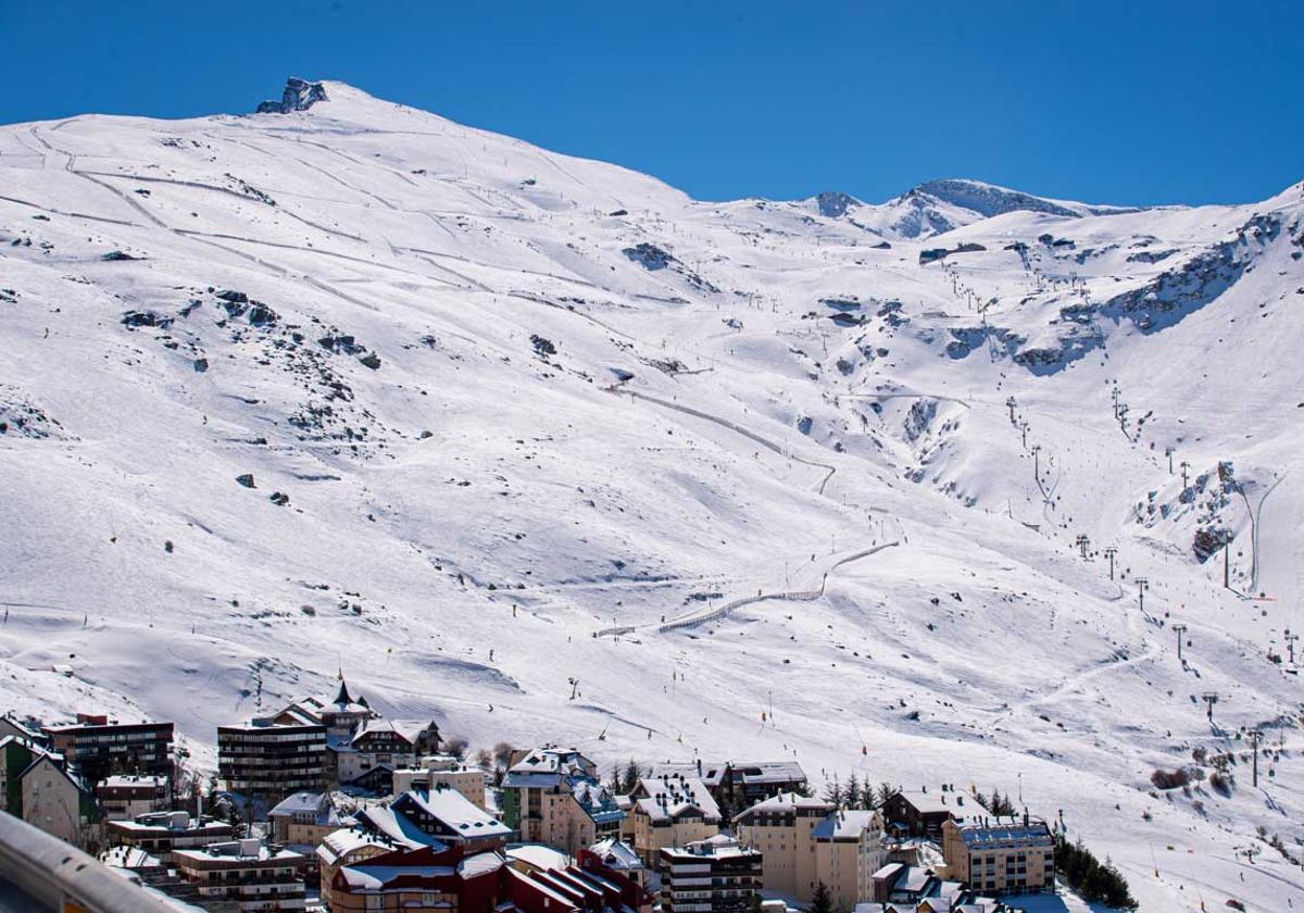 Las imágenes desde dentro de Sierra Nevada en su mejor temporada