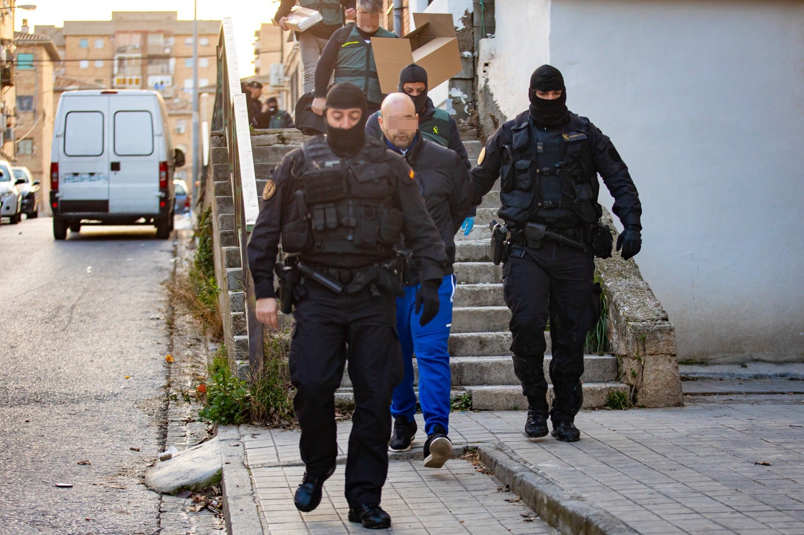 Las imágenes de la operación antidroga en la zona Norte de Granada