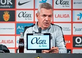 El entrenador del Mallorca, Javier Aguirre, durante su comparecencia de prensa.
