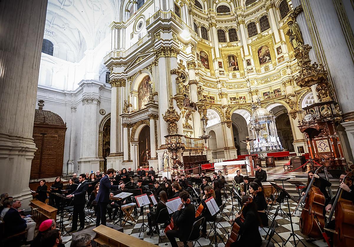 La Banda Sinfónica Ciudad de Guadix, en la Catedral.