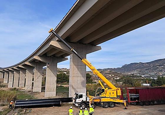 Llegan las primeras tuberías de las canalizaciones de Rules