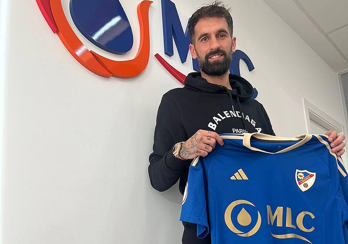 Fran Carnicer recuperó este invierno su dorsal 10 con el Linares.