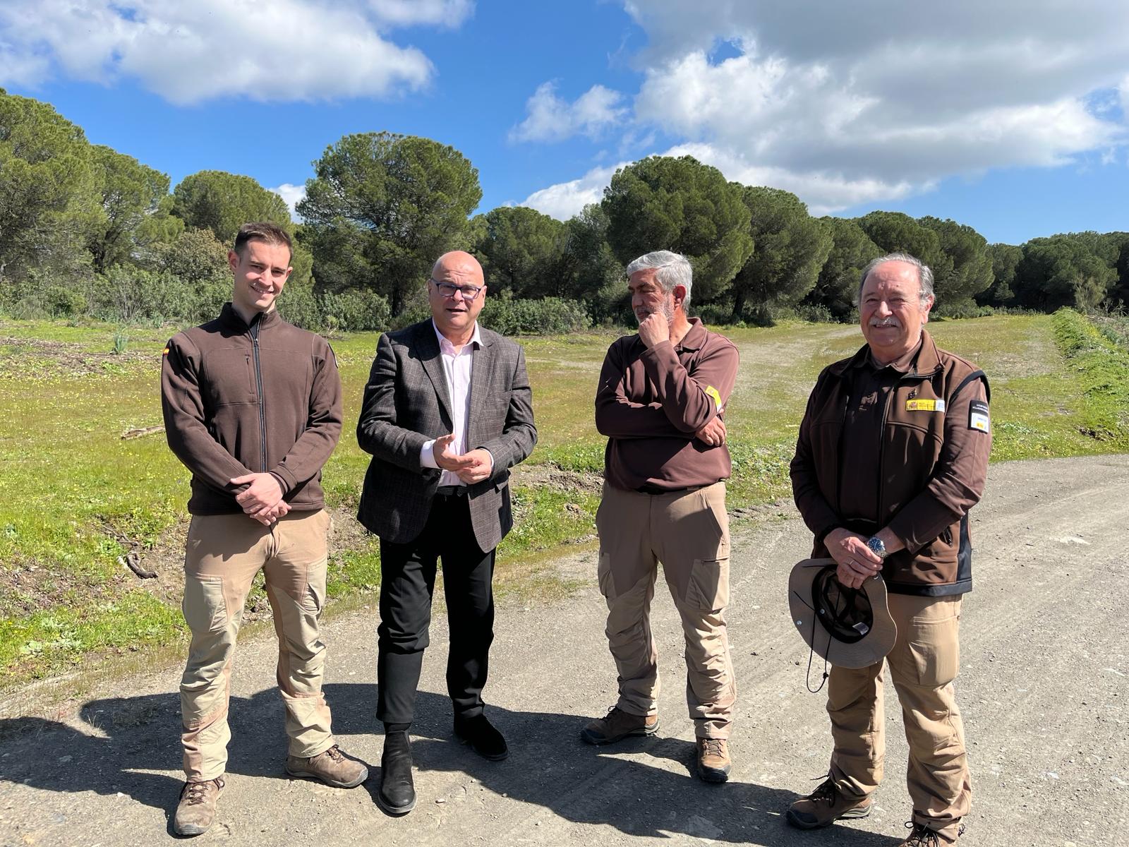 Visita del subdelegado del gobierno a las fincas de Lugar Nuevo y Selladores-Contadores.
