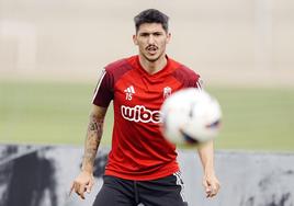 Carlos Neva, durante un entrenamiento de esta semana.