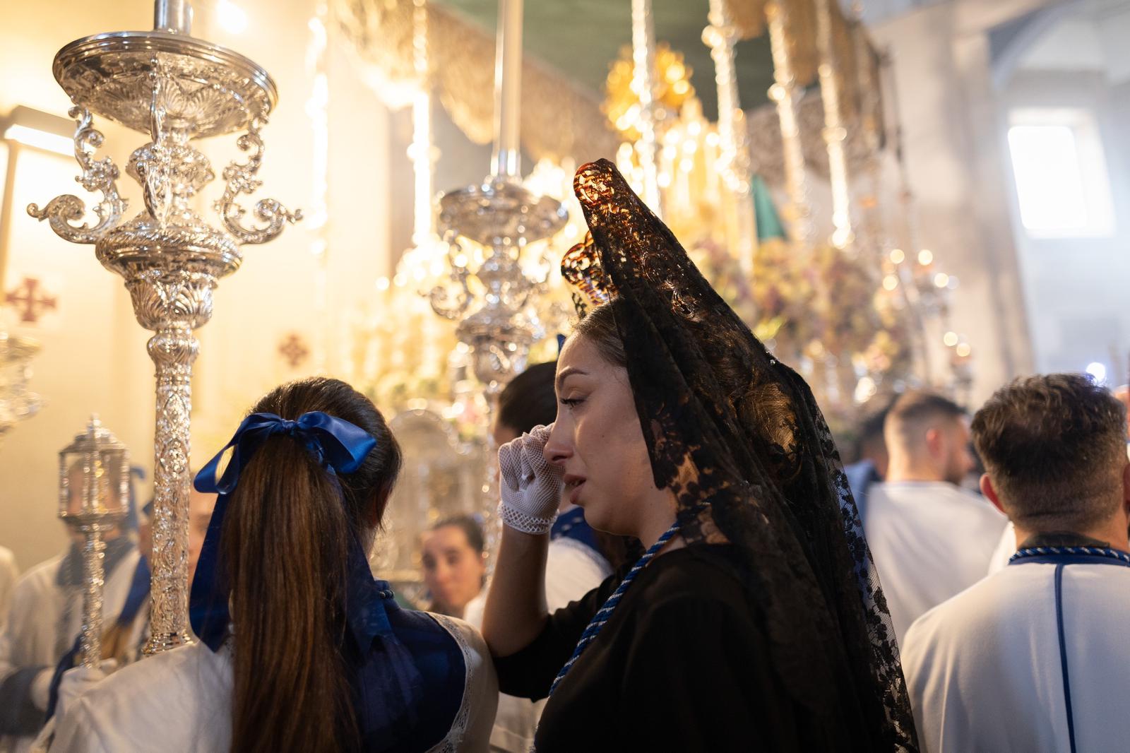 Las lágrimas de la Borriquilla de Granada, en fotos