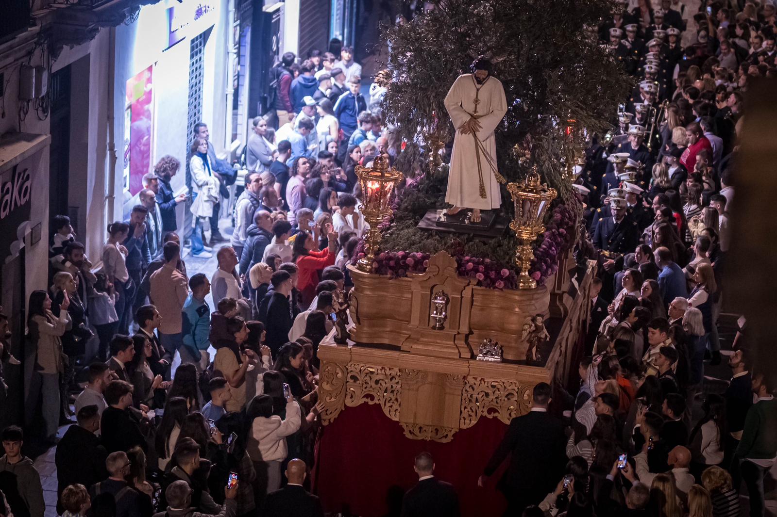 Las imágenes más íntimas y sorprendentes del Domingo de Ramos en Granada