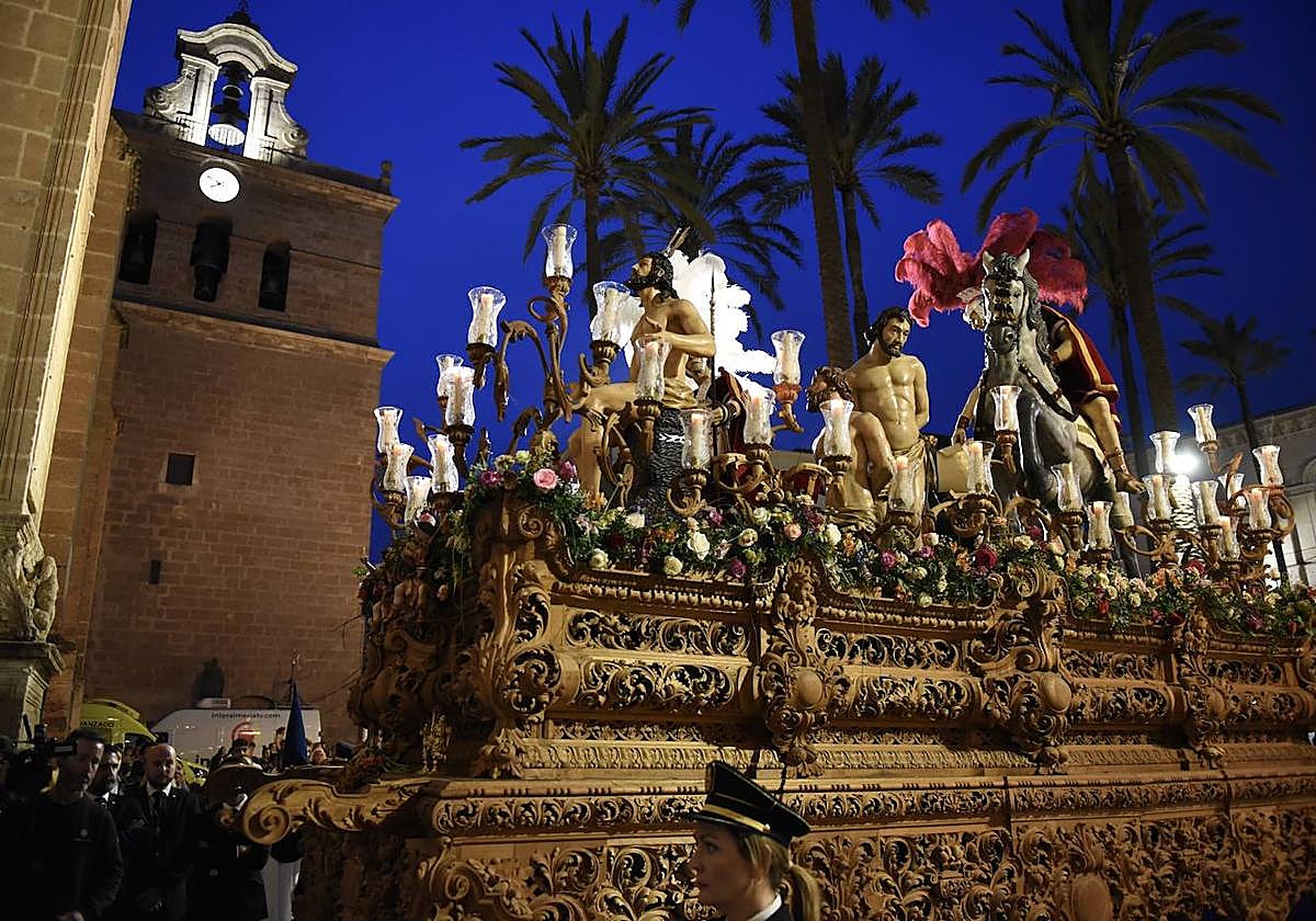 Horario e Itinerario Salida extraordinaria del Señor de las Penas de Regiones. Almería 15 de Noviembre del 2025