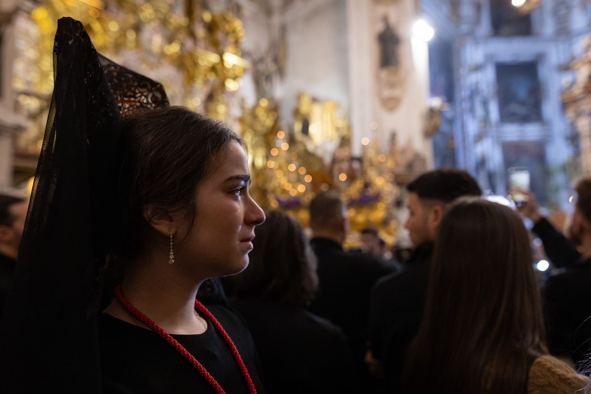 Las fotos de un Martes Santo huérfano en Granada con emoción y lágrimas