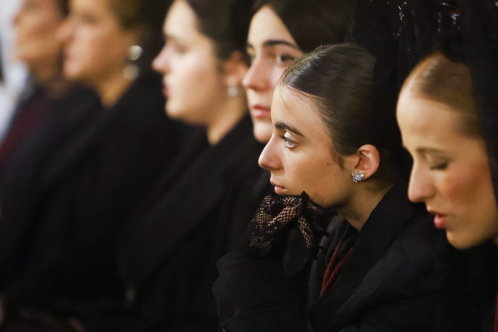 Las fotos de un Martes Santo huérfano en Granada con emoción y lágrimas