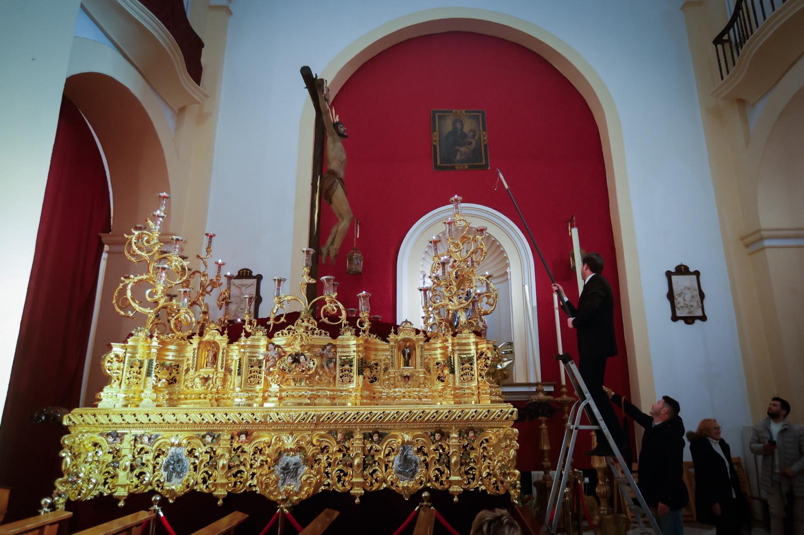 Las imágenes de un Viernes Santo de emoción en Granada