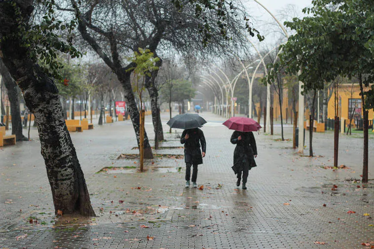 Aviso amarillo por fuertes lluvias y viento en toda Andalucía menos una provincia este Viernes Santo