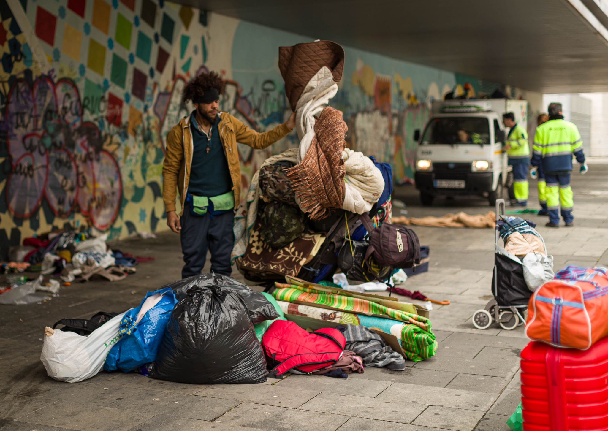 Las imágenes del desalojo de personas sin hogar en la zona de Arabial