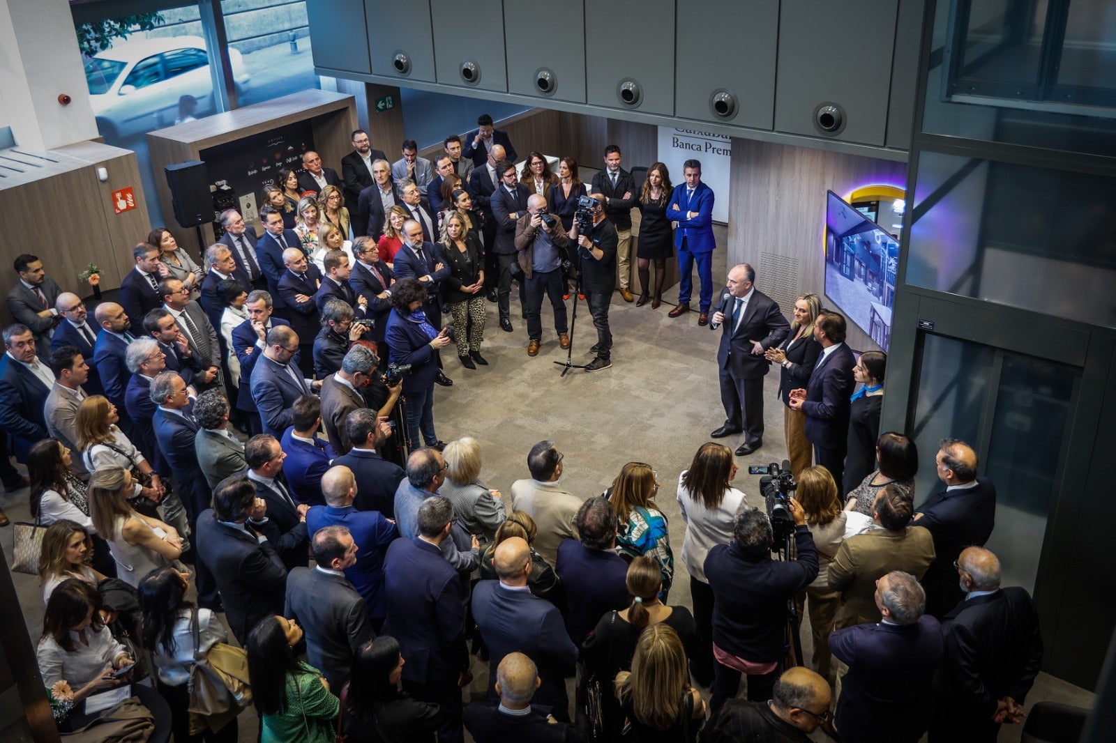 Momento del acto de presentación.