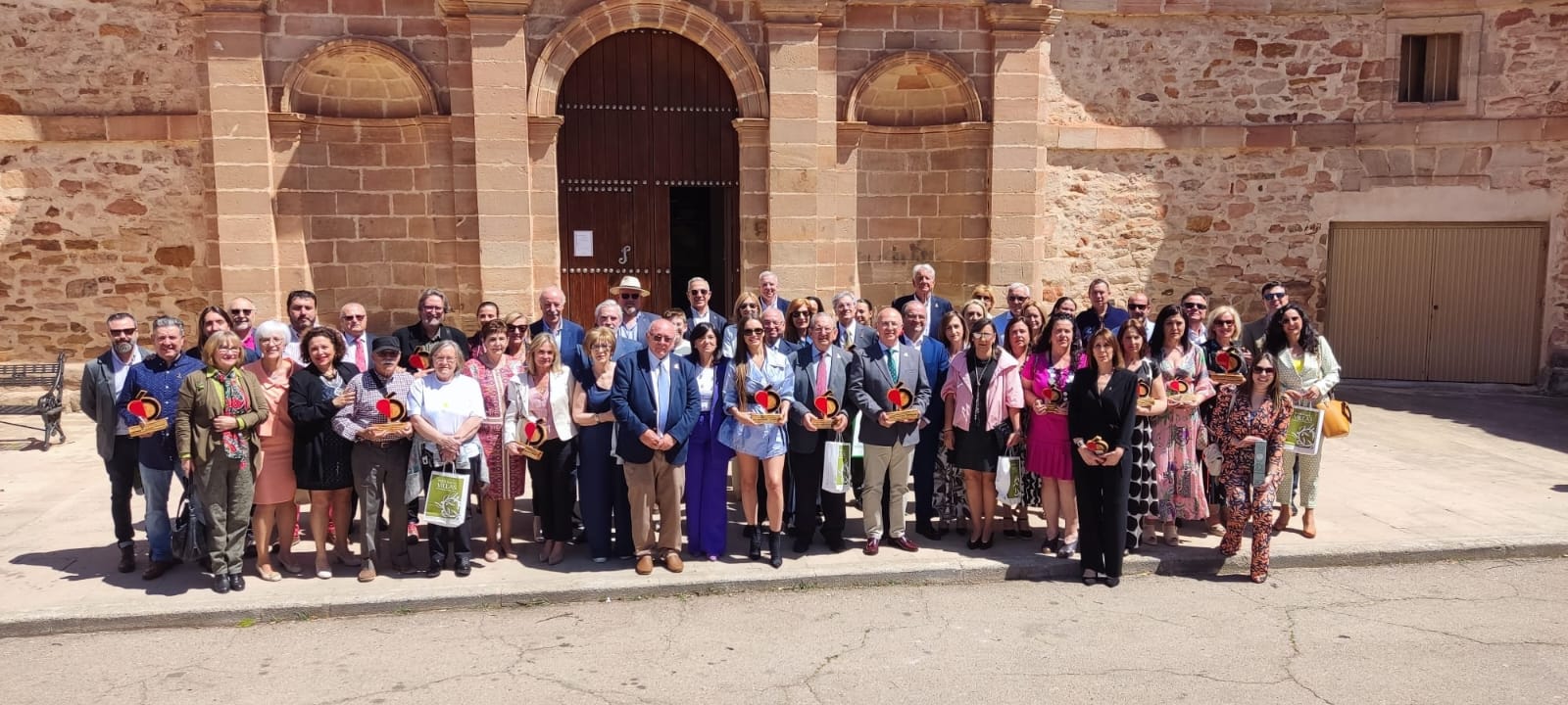 Foto de familia de la última edición de los Premios 'Corazón de Olavidia'.