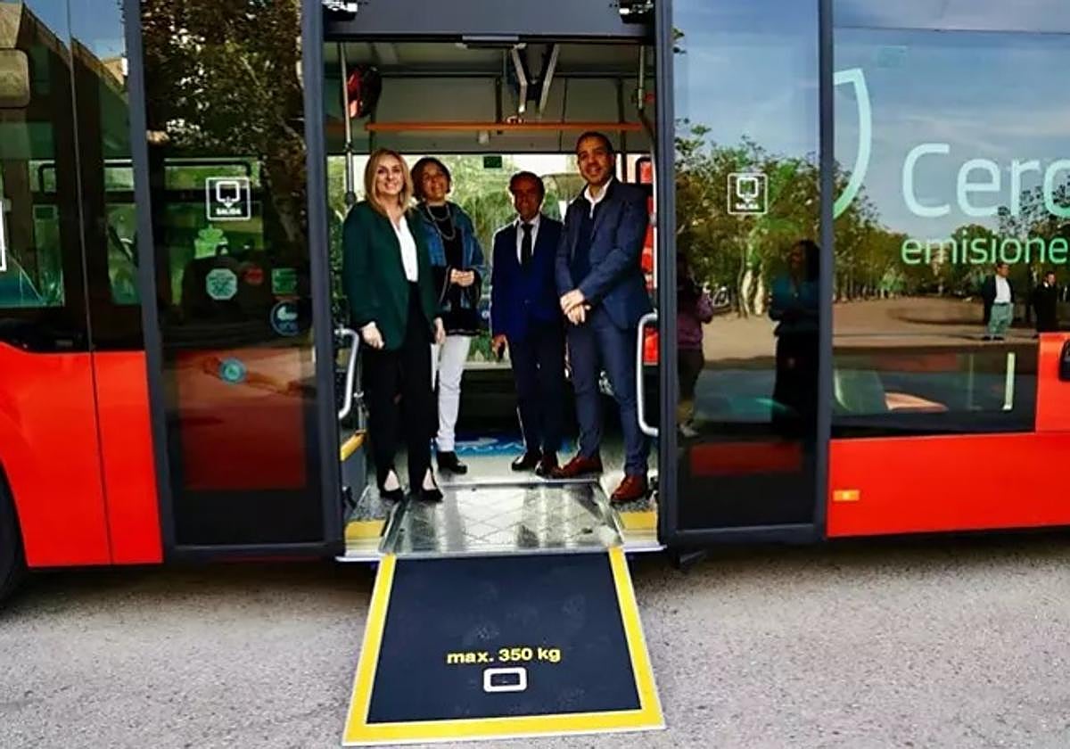 Granada apuesta por los buses cien por ciento eléctricos