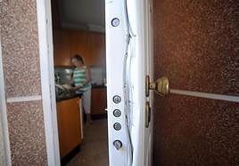 La nueva forma de marcar las puertas para entrar a robar de la que advierte la policía