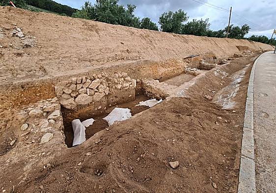 Catas arqueológicas realizadas junto a la Carretera de Córdoba, por donde irá el nuevo carril bici.