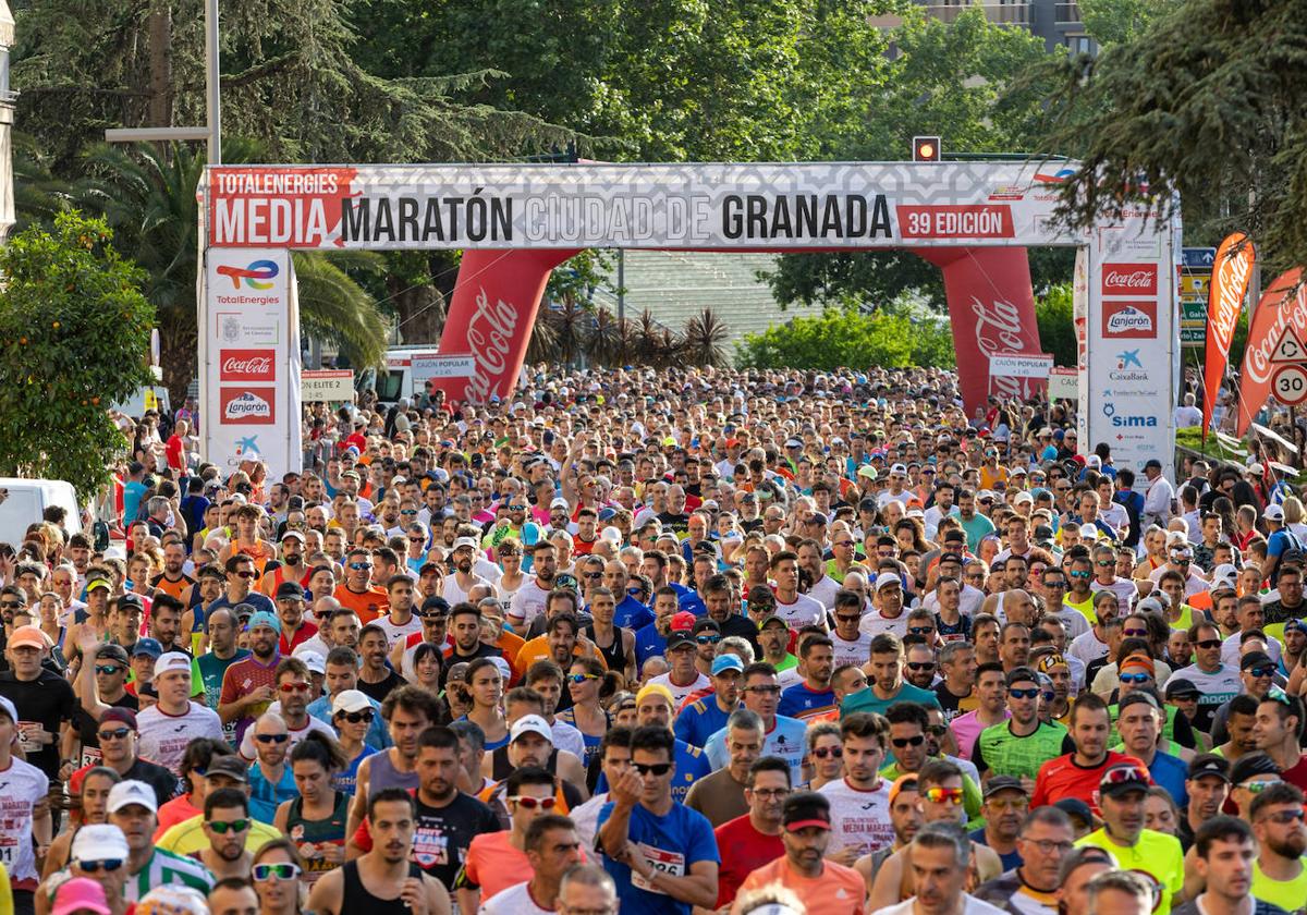 Salida de la Media Maratón de Granada del año pasado