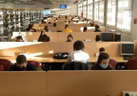 La Universidad de Granada busca personal para trabajar en sus bibliotecas