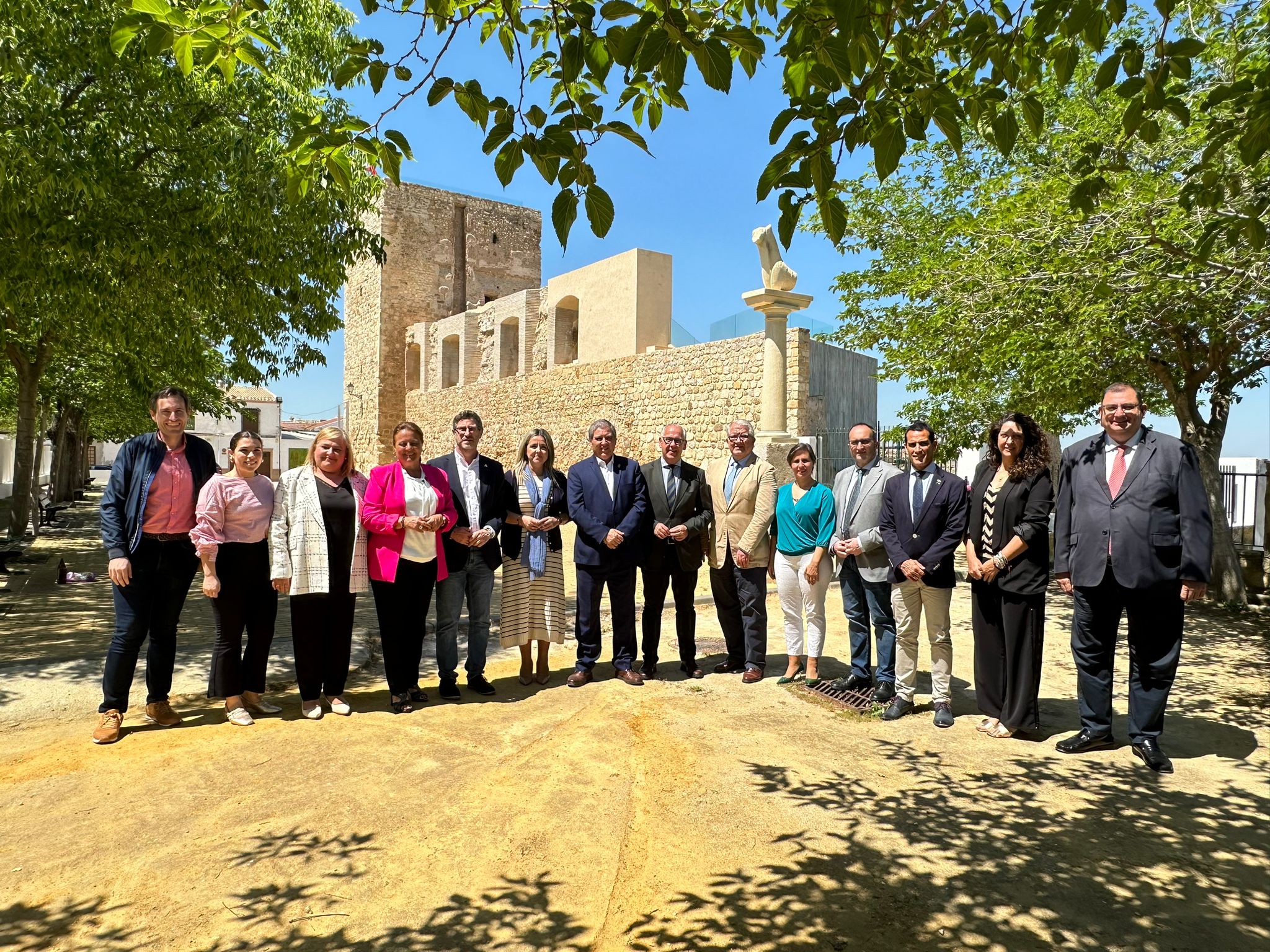 Foto de grupo de los delegados territoriales en Villardompardo.