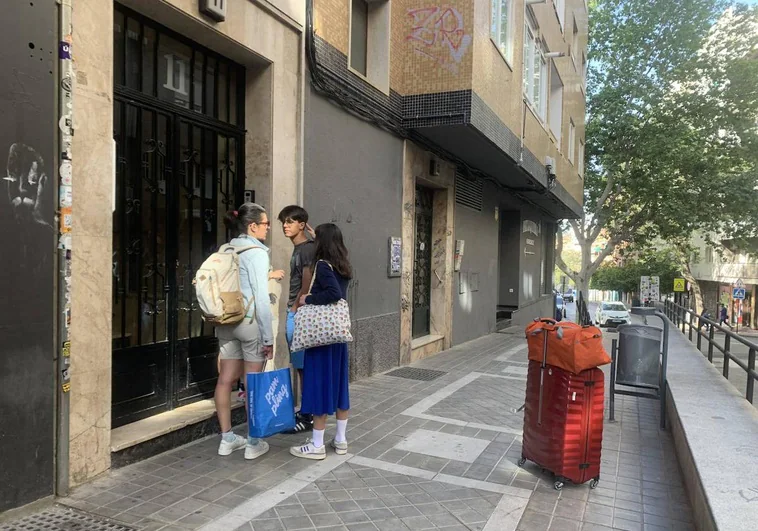 Los pisos turísticos copan en dos años los barrios tradicionales de estudiantes en Granada