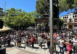 Participantes en el encuentro de mitos y leyendas.